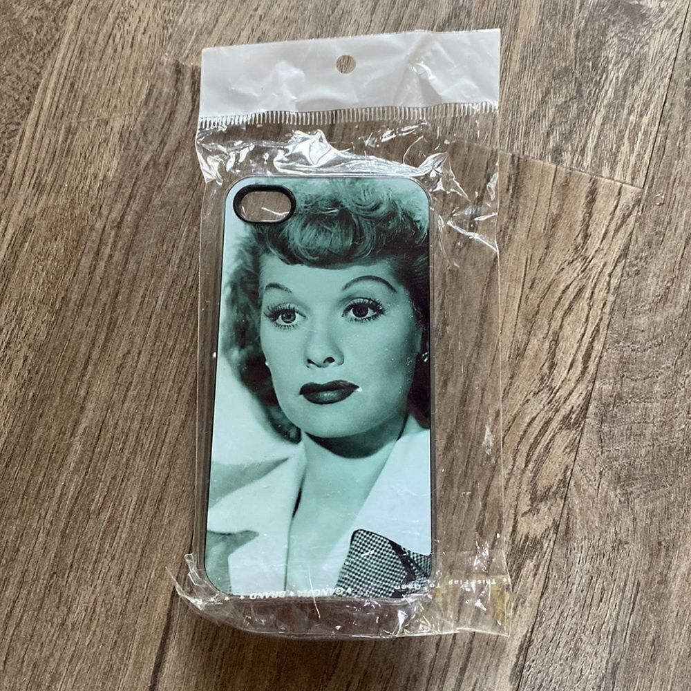☀️NEW I Love Lucy Collectible Phone Case